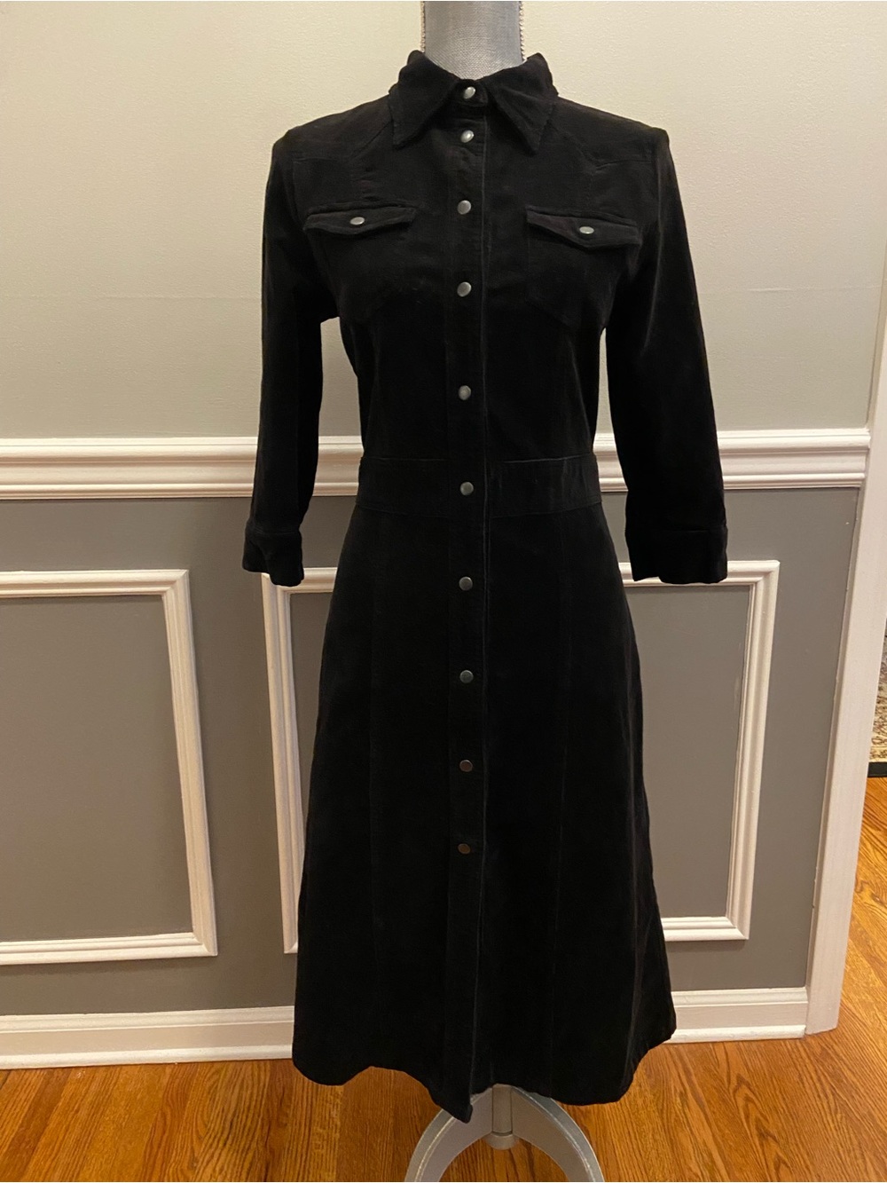 Black Corduroy Midi Dress Women’s Size Medium Long Sleeve Rodeo, Western